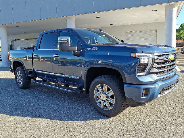 New 2026 Chevrolet Silverado 2500 High Country w/ Technology Package AWD/4WD image 2