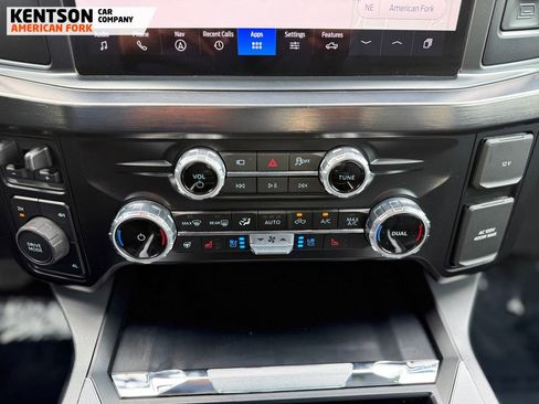 Used 2025 Ford F350 Lariat w/ Black Appearance Package AWD/4WD image 28