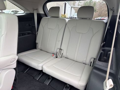 Used 2023 Kia Sorento SX image 34