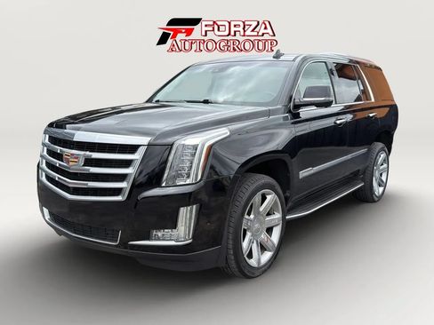 Used 2018 Cadillac Escalade Luxury RWD image 4