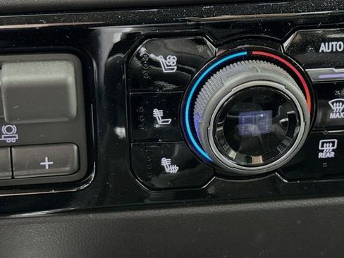 Used 2026 Chevrolet Silverado 1500 LTZ image 22