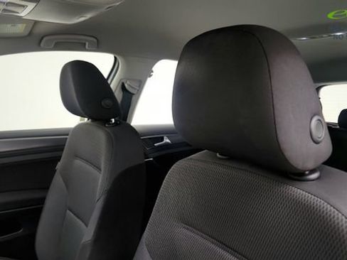 Used 2019 Volkswagen e-Golf SE w/ Driver Assistance Package FWD image 48