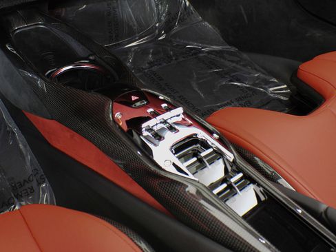 Used 2024 Ferrari 296 GTS RWD image 41