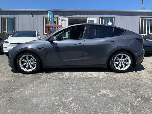 Used 2020 Tesla Model Y Long Range AWD/4WD image 5