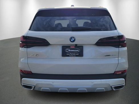 New 2026 BMW X5 xDrive50e w/ Executive Package image 6