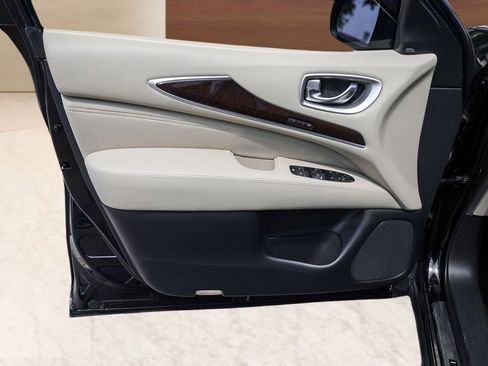 Used 2020 INFINITI QX60 Luxe w/ Sensory Package FWD image 25