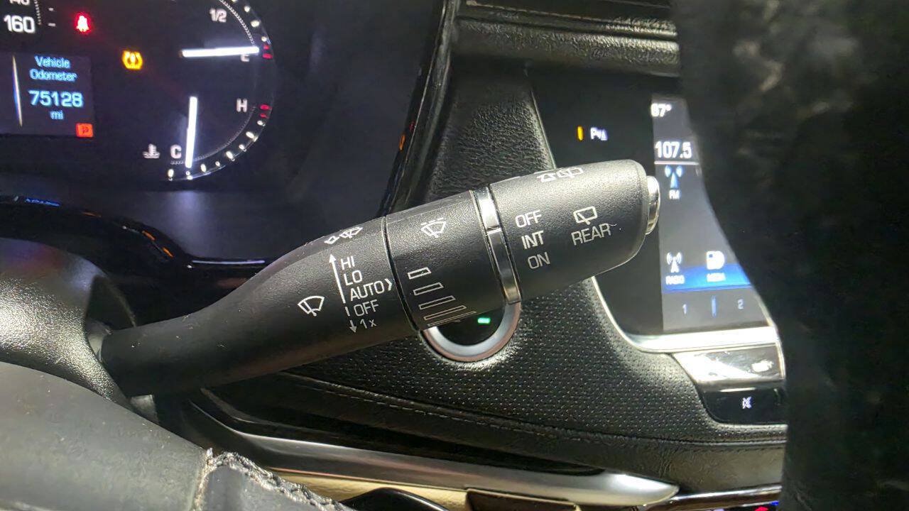 Used 2018 Cadillac XT5 AWD image 27