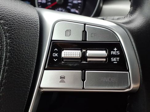 Used 2022 Kia Telluride LX image 8