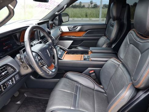 Used 2023 Lincoln Navigator L Black Label AWD/4WD image 10