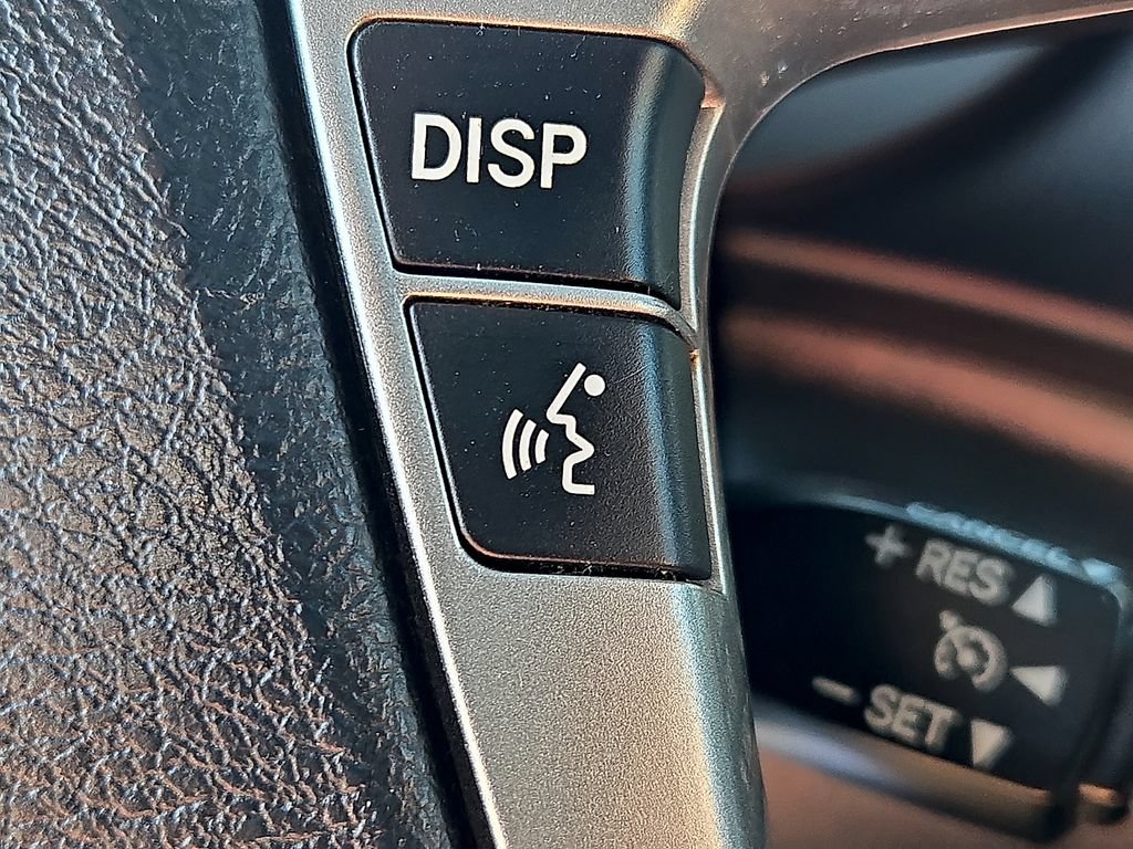 Used 2013 Toyota Highlander Limited AWD/4WD image 27