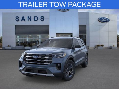 New 2026 Ford Explorer Active w/ Active Comfort Package image 2