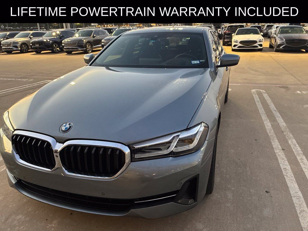 Used 2021 BMW 530i xDrive w/ Premium Package AWD/4WD image 2