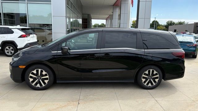 Used 2025 Honda Odyssey EX-L image 4