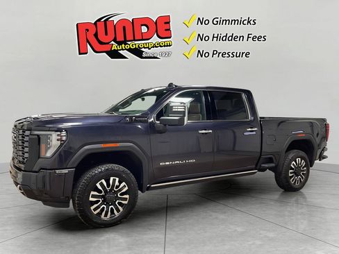 Used 2025 GMC Sierra 2500 Denali Ultimate w/ Max Trailering Package image 1