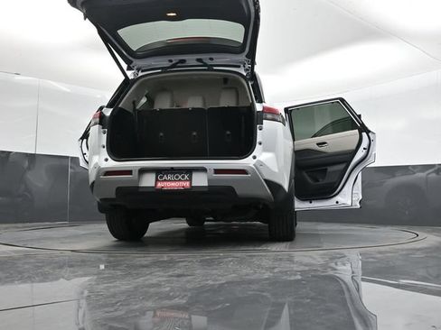 Used 2025 Nissan Pathfinder SL FWD image 75