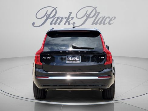 Used 2025 Volvo XC90 T8 Plus w/ Protection Package Premier AWD/4WD image 4