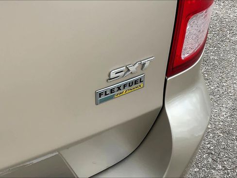 Used 2015 Dodge Grand Caravan SXT w/ Rear Park Assist Package image 9