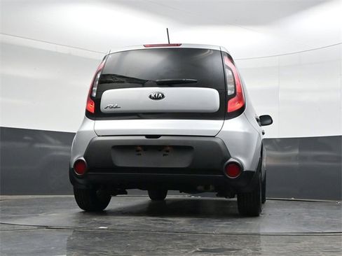 Used 2016 Kia Soul image 30