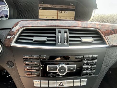 Used 2012 Mercedes-Benz C 250 Sedan w/ Multimedia Pkg image 22