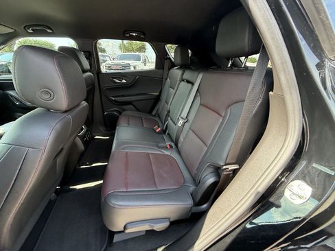Used 2025 Chevrolet Blazer RS FWD image 31