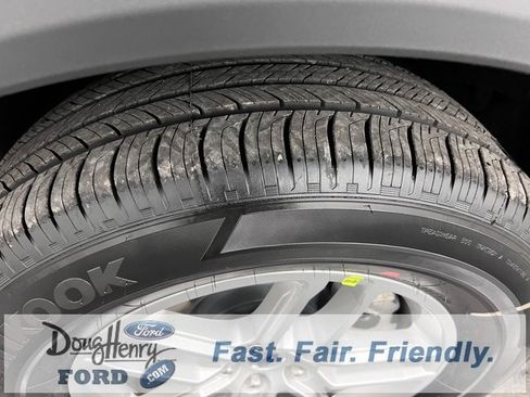 New 2026 Ford Explorer Active image 18