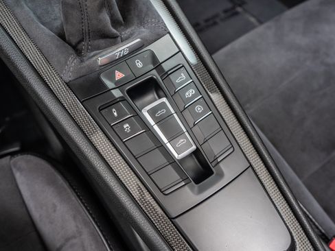 Used 2018 Porsche 718 Boxster GTS RWD image 30
