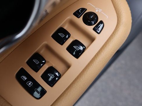 Used 2018 Volvo XC90 T6 Momentum w/ Convenience Package image 29