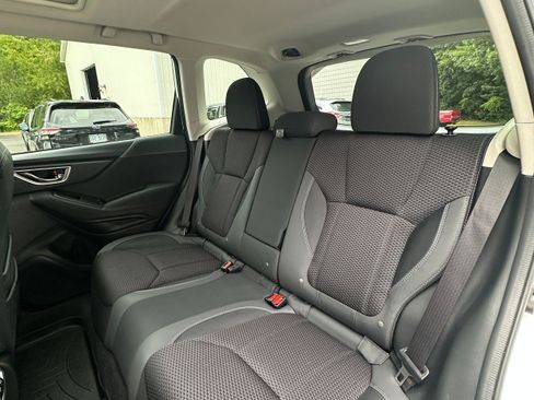 Used 2023 Subaru Forester Premium AWD/4WD image 15