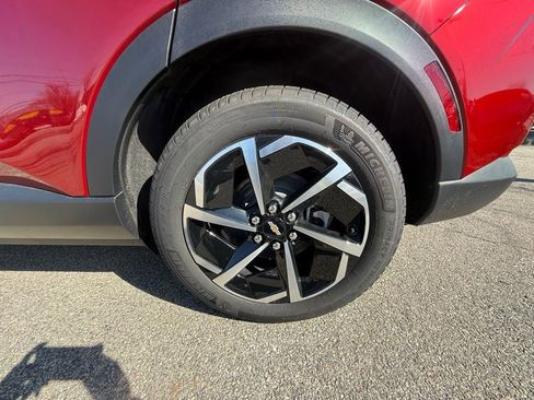 New 2026 Chevrolet Equinox EV LT AWD/4WD image 32