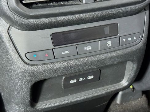 Used 2025 Honda Pilot EX-L image 20