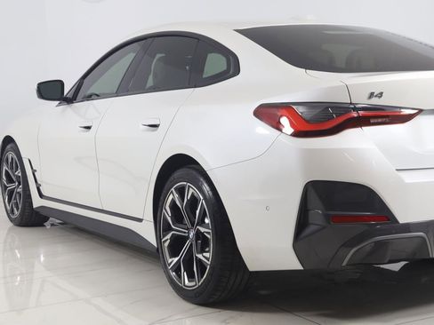 Used 2022 BMW i4 eDrive40 w/ M Sport Package image 26