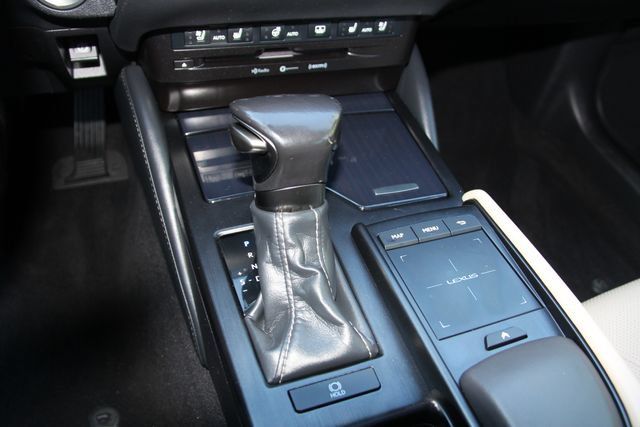 Used 2019 Lexus ES 350 w/ Accessory Package FWD image 28