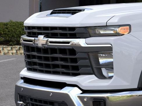 New 2026 Chevrolet Silverado 2500 LT image 14