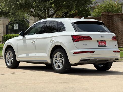 Used 2019 Audi Q5 2.0T Premium w/ Convenience Package AWD/4WD image 14