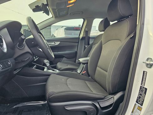Used 2023 Kia Forte LXS image 20
