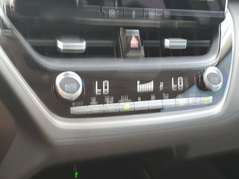 Certified 2026 Toyota Corolla Cross XLE w/ Convenience Package FWD image 29