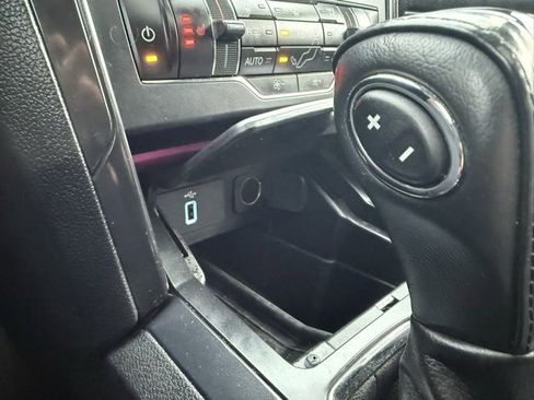 Used 2018 Ford Explorer XLT w/ Equipment Group 202A image 24