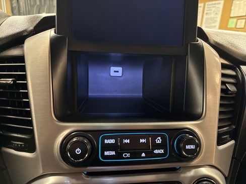 Used 2018 GMC Yukon SLT w/ Open Road Package image 27