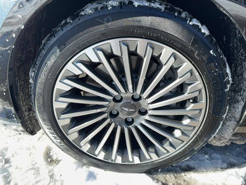 Used 2023 Genesis G80 image 12