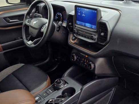 Used 2024 Ford Bronco Sport Outer Banks w/ Tech Package image 32