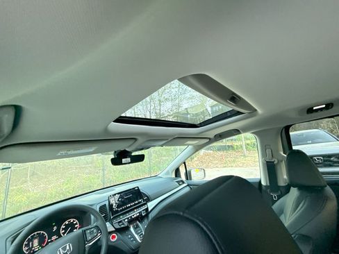 New 2026 Honda Odyssey EX-L image 16