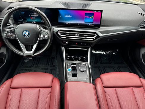 Used 2023 BMW i4 eDrive35 RWD image 14