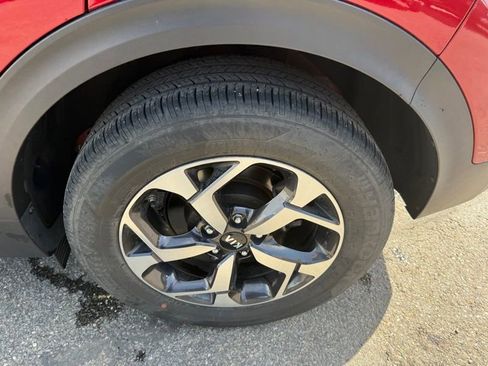 Certified 2022 Kia Sportage LX FWD image 13