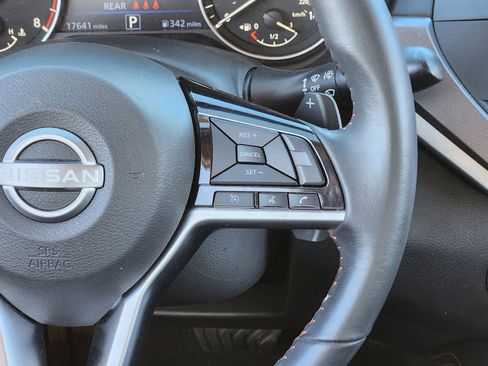 Used 2025 Nissan Altima 2.5 SR image 32