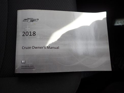 Used 2018 Chevrolet Cruze LT w/ LT Fleet Convenience Package image 25