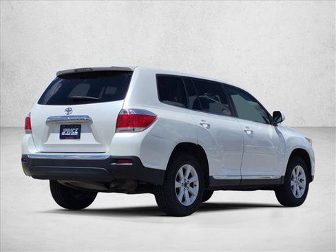 Used 2012 Toyota Highlander FWD image 5