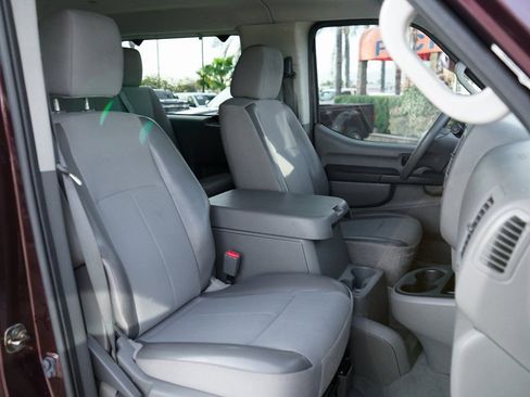 Used 2013 Nissan NV 3500 SV RWD image 36