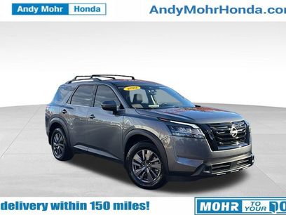 Used 2022 Nissan Pathfinder SV w/ SV Black Package