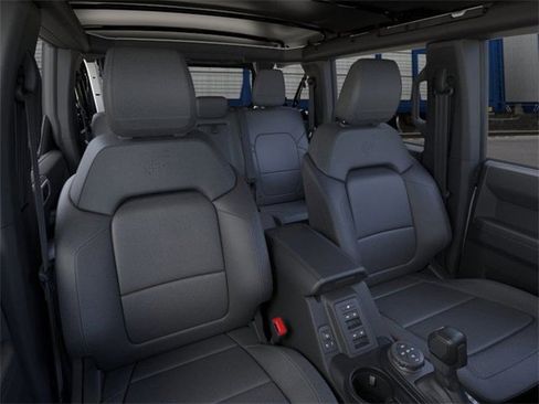 New 2025 Ford Bronco Badlands image 10
