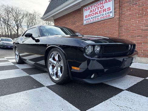 Used 2013 Dodge Challenger R/T Plus image 8